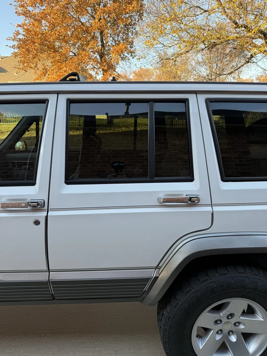1989 Jeep XJ Cherokee - Image 14 of 31
