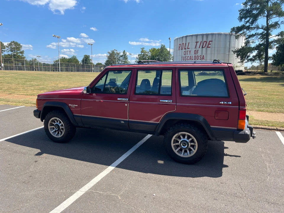 1989 Jeep XJ Cherokee - Image 13 of 31