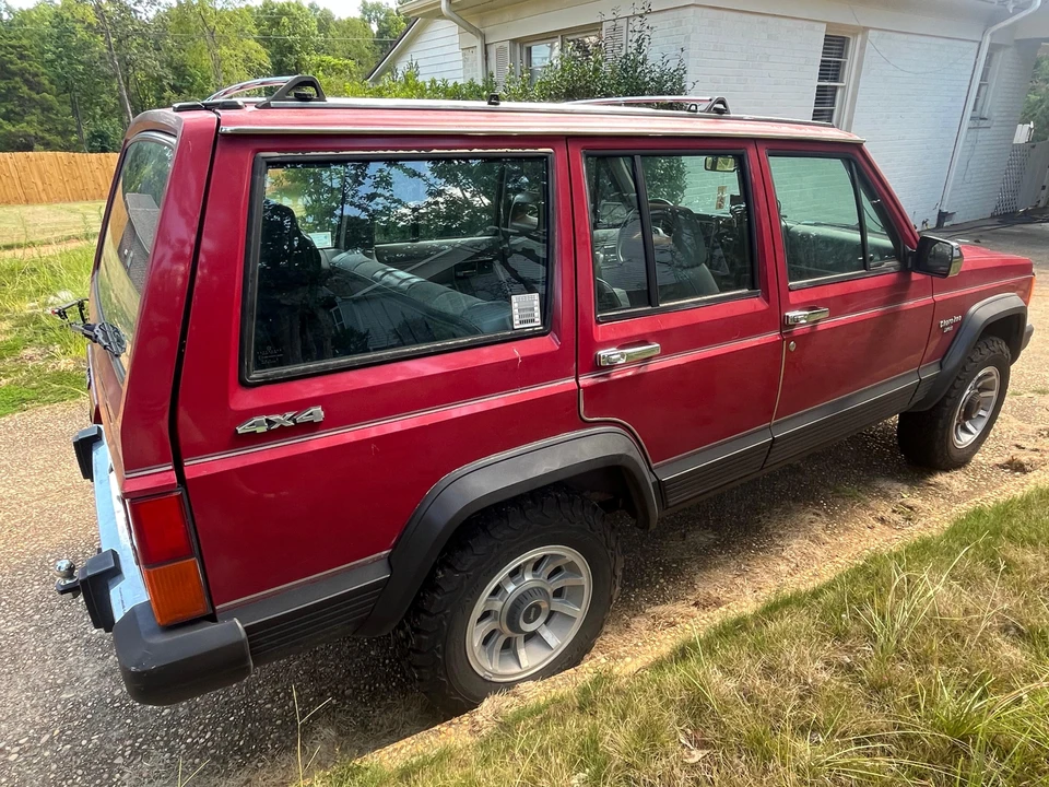 1989 Jeep XJ Cherokee - Image 22 of 31