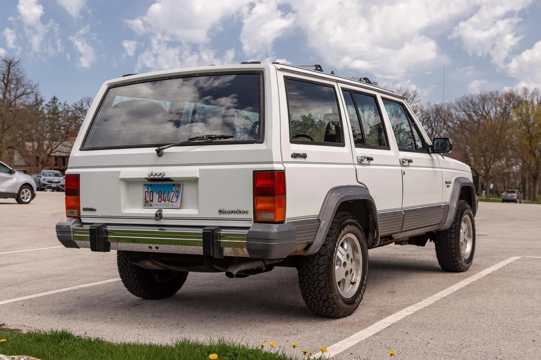 1989 Jeep XJ Cherokee - Image 8 of 31