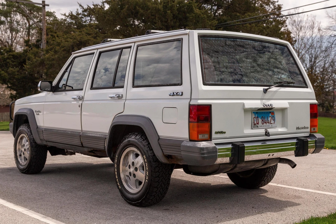 1989 Jeep XJ Cherokee - Image 4 of 31