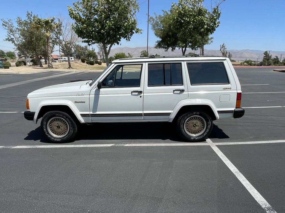 1989 Jeep XJ Cherokee - Image 5 of 31