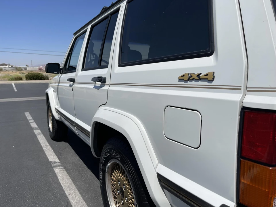 1989 Jeep XJ Cherokee - Image 24 of 31