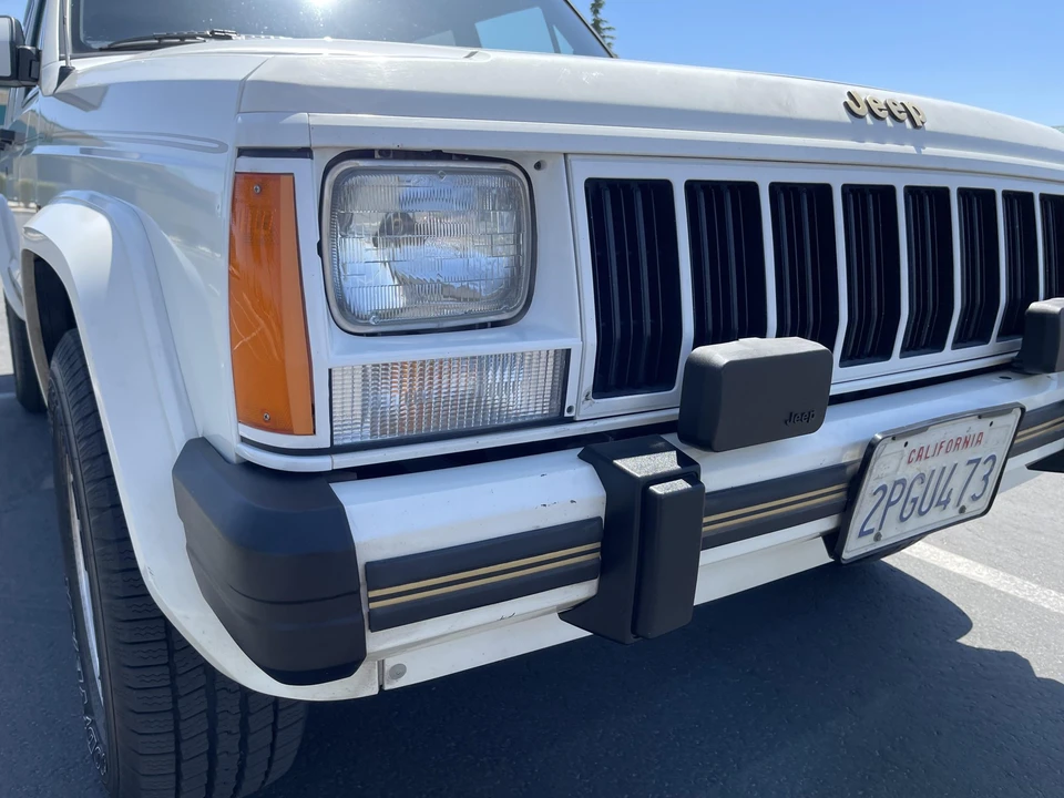 1989 Jeep XJ Cherokee - Image 18 of 31