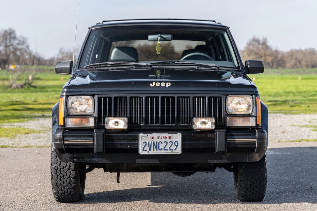 1989 Jeep XJ Cherokee - Image 11 of 31
