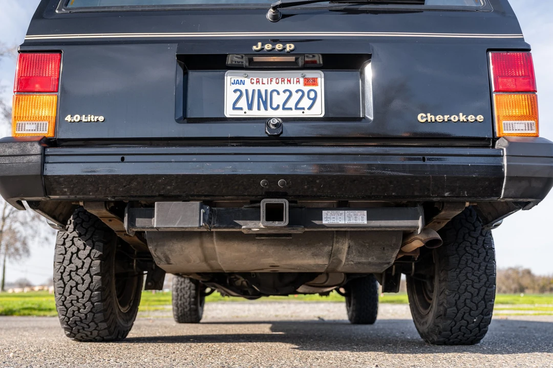 1989 Jeep XJ Cherokee - Image 16 of 31