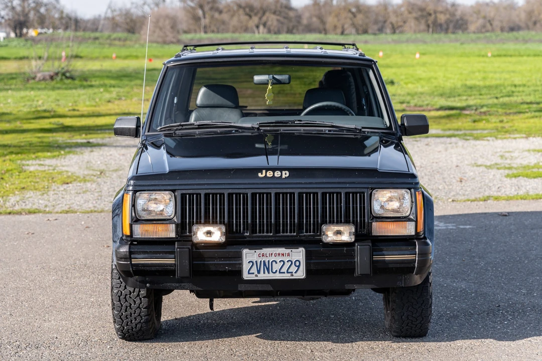 1989 Jeep XJ Cherokee - Image 10 of 31