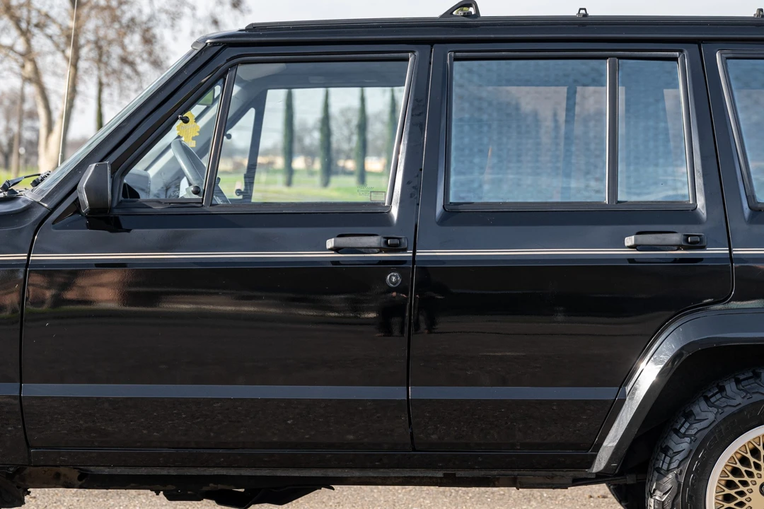 1989 Jeep XJ Cherokee - Image 13 of 31