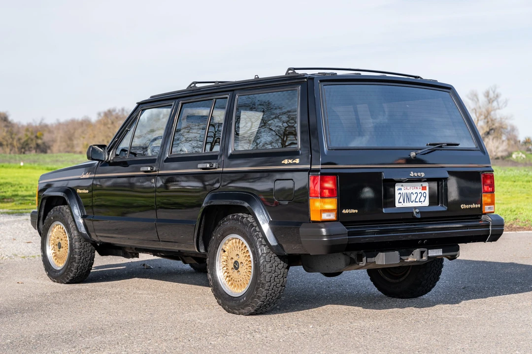 1989 Jeep XJ Cherokee - Image 5 of 31