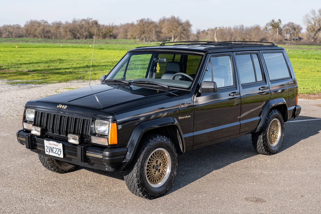1989 Jeep XJ Cherokee - Image 2 of 31