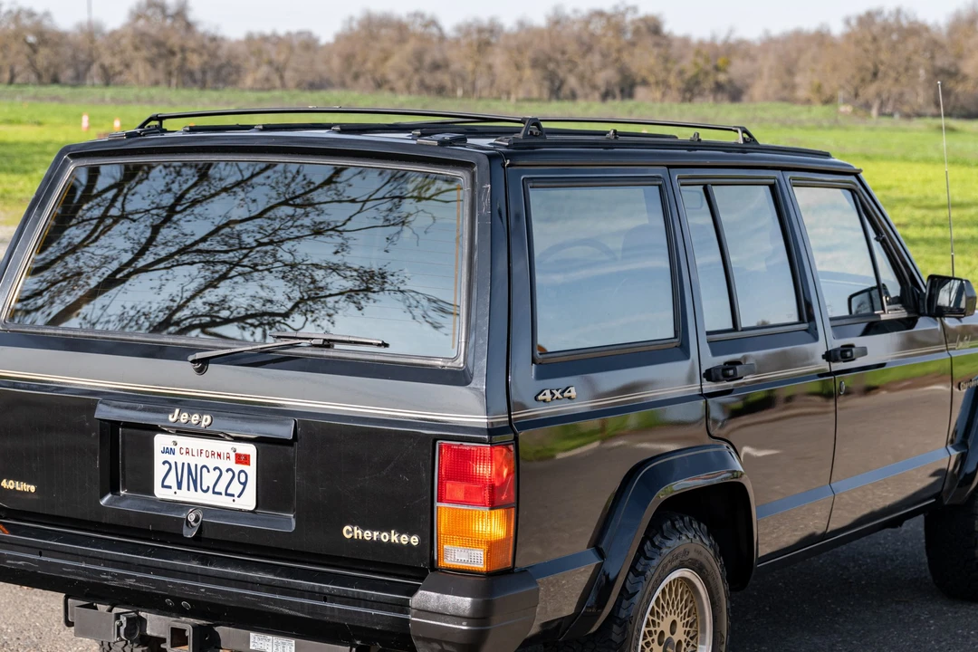 1989 Jeep XJ Cherokee - Image 17 of 31