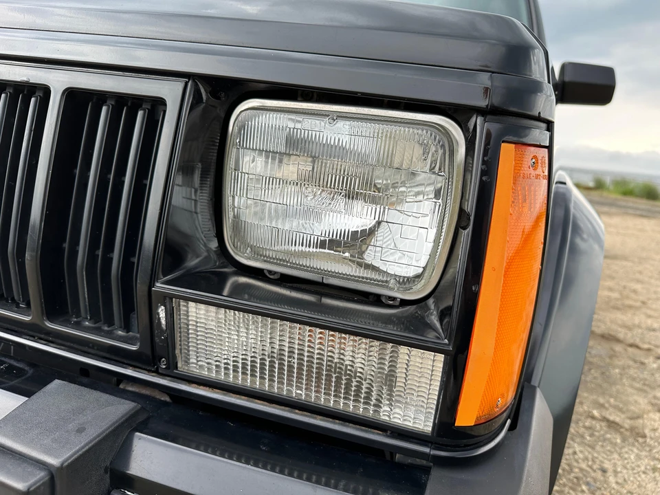 1989 Jeep XJ Cherokee - Image 30 of 31
