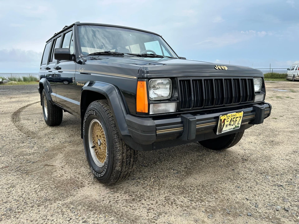 1989 Jeep XJ Cherokee - Image 23 of 31