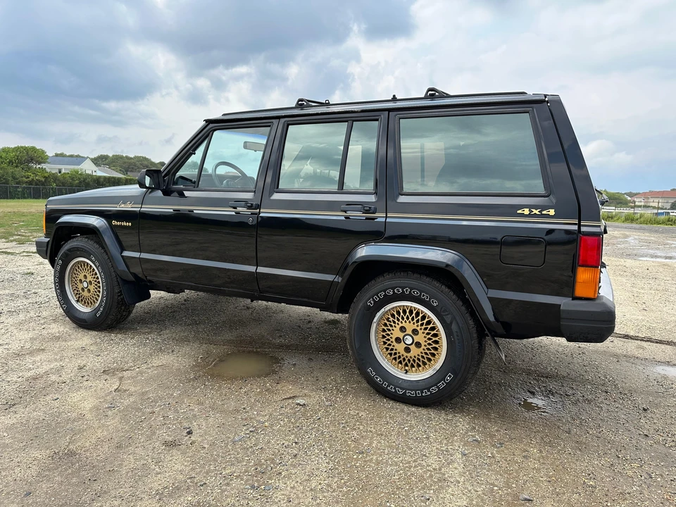 1989 Jeep XJ Cherokee - Image 12 of 31