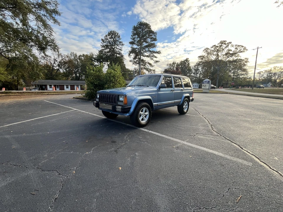 1989 Jeep XJ Cherokee - Image 10 of 31