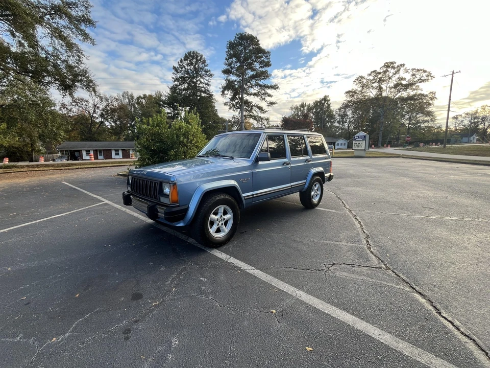 1989 Jeep XJ Cherokee - Image 11 of 31