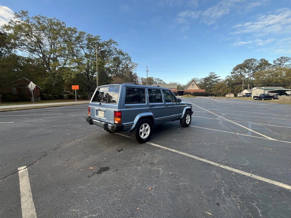 1989 Jeep XJ Cherokee - Image 8 of 31