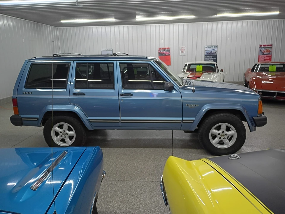 1989 Jeep XJ Cherokee - Image 7 of 31