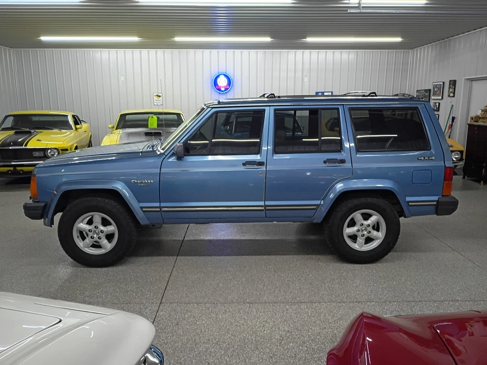 1989 Jeep XJ Cherokee - Image 5 of 31
