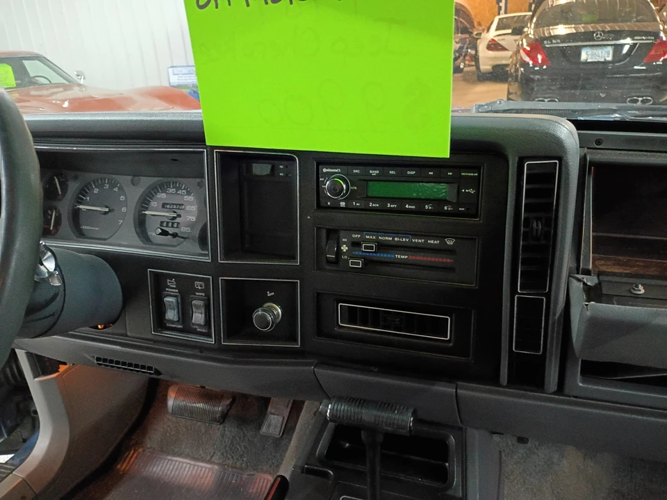 1989 Jeep XJ Cherokee - Image 21 of 31