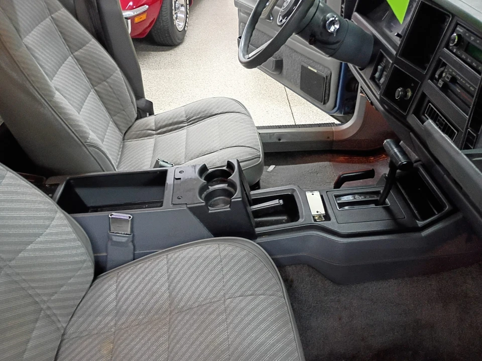1989 Jeep XJ Cherokee - Image 16 of 31
