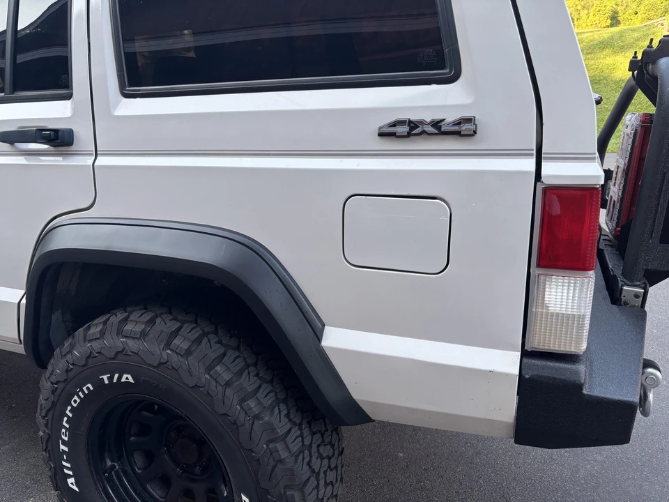 1989 Jeep XJ Cherokee - Image 21 of 31