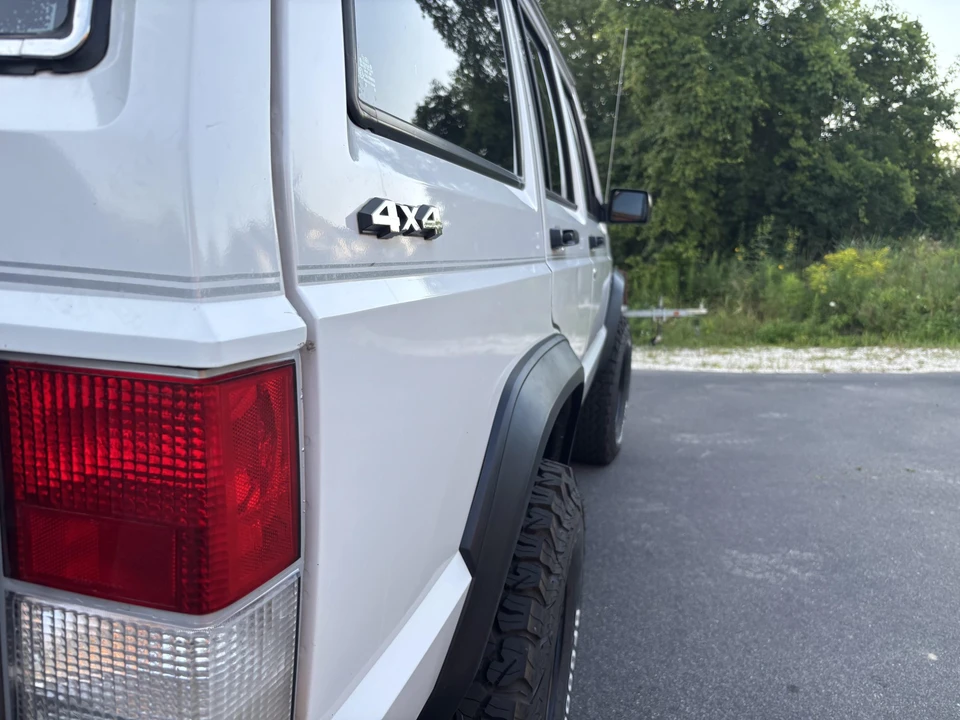 1989 Jeep XJ Cherokee - Image 25 of 31
