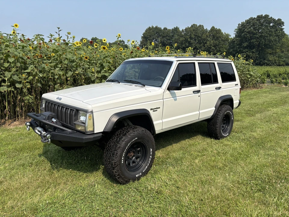 1989 Jeep XJ Cherokee - Image 5 of 31