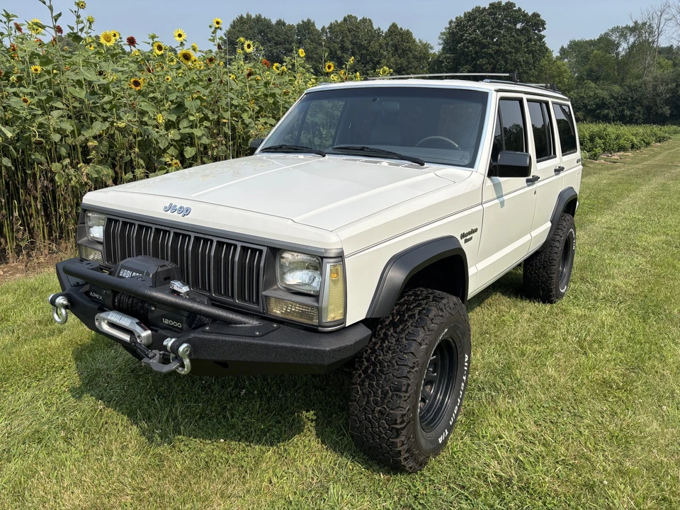 1989 Jeep XJ Cherokee - Image 4 of 31