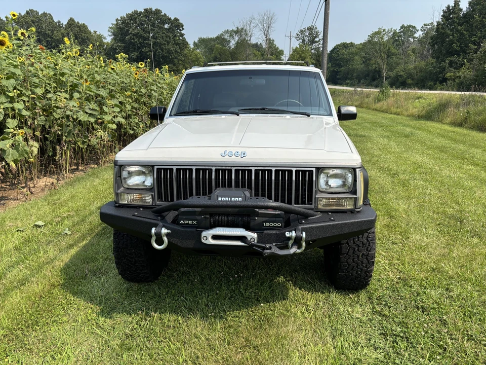 1989 Jeep XJ Cherokee - Image 2 of 31