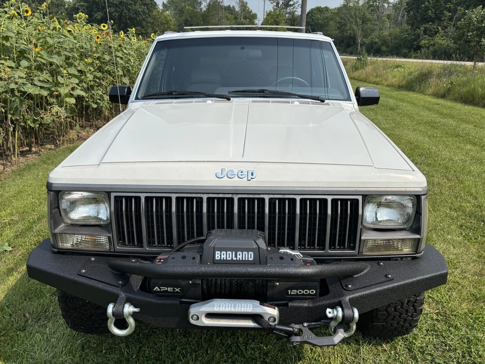 1989 Jeep XJ Cherokee - Image 14 of 31