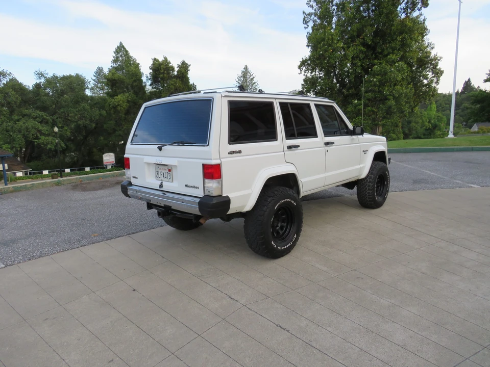 1989 Jeep XJ Cherokee - Image 14 of 31