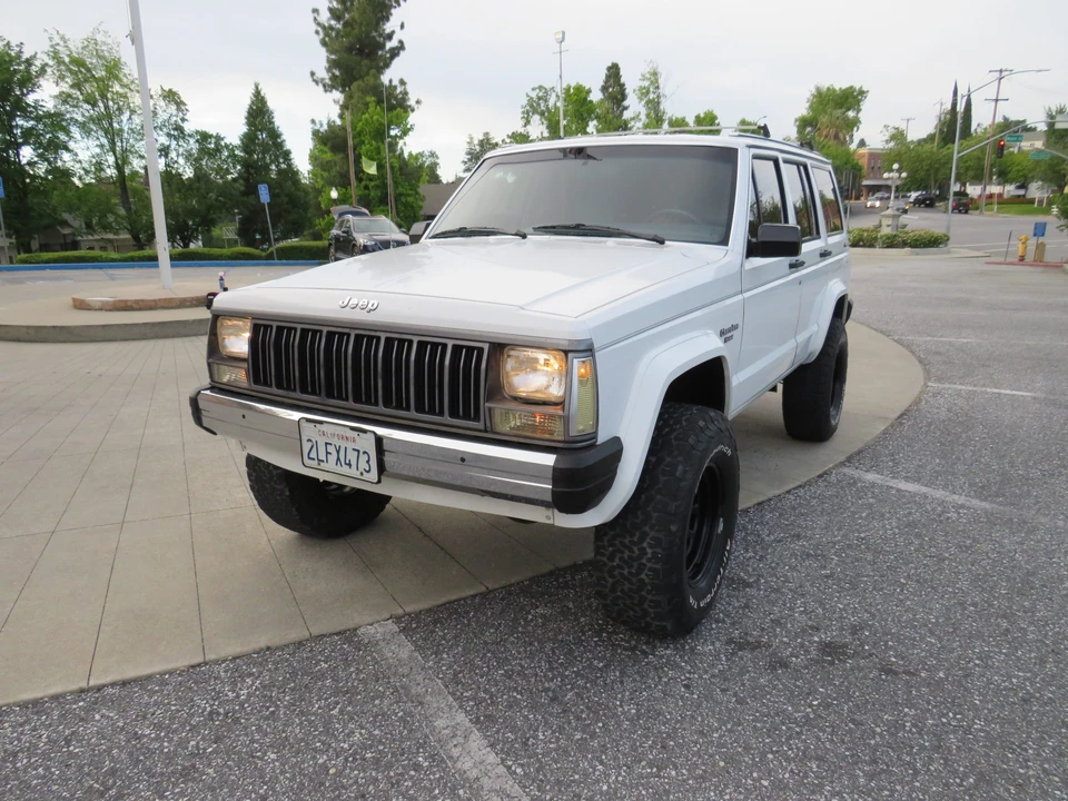 1989 Jeep XJ Cherokee - Image 3 of 31