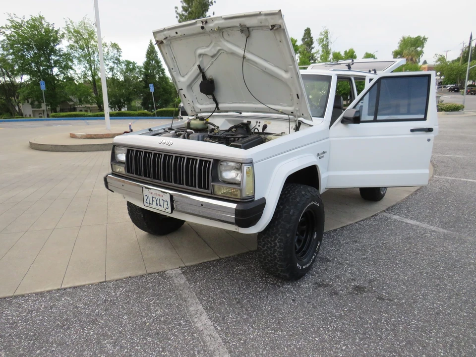 1989 Jeep XJ Cherokee - Image 24 of 31