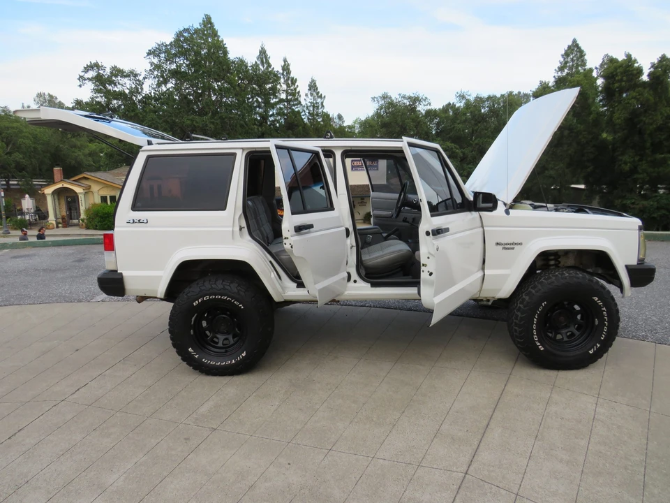1989 Jeep XJ Cherokee - Image 28 of 31