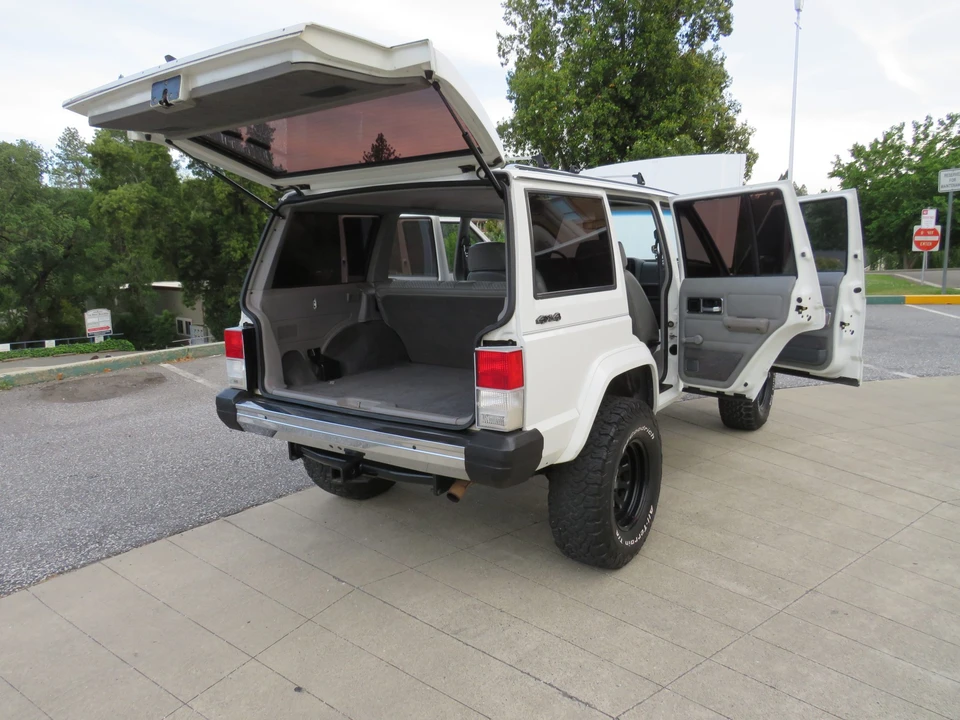 1989 Jeep XJ Cherokee - Image 27 of 31
