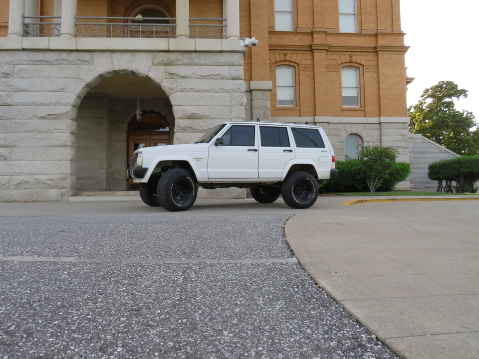 1989 Jeep XJ Cherokee - Image 6 of 31