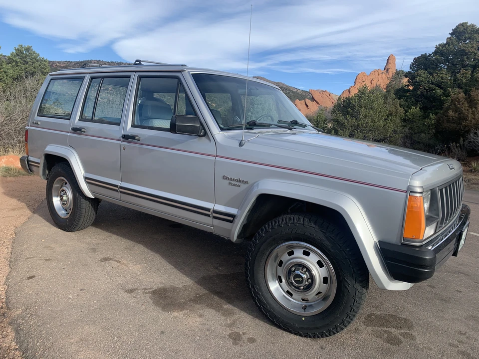 1989 Jeep XJ Cherokee - Image 2 of 31