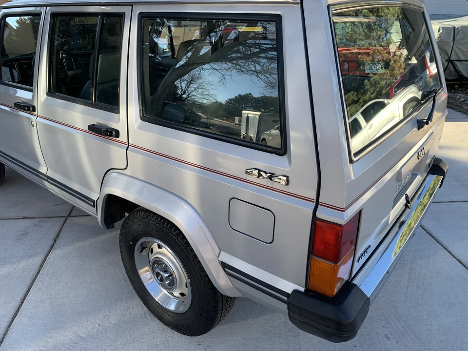 1989 Jeep XJ Cherokee - Image 8 of 31