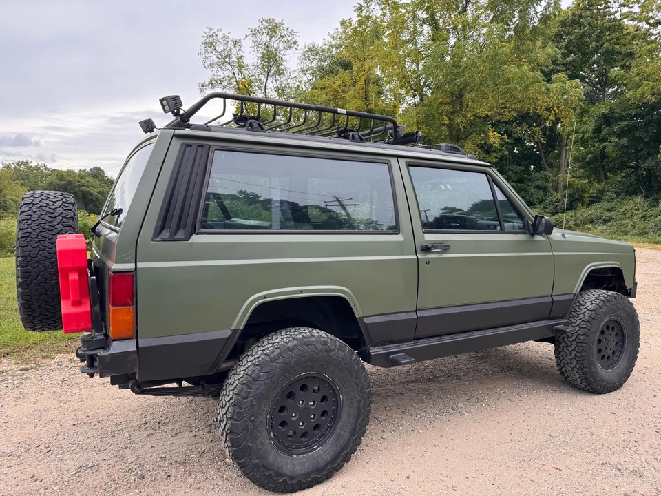 1989 Jeep XJ Cherokee - Image 16 of 31