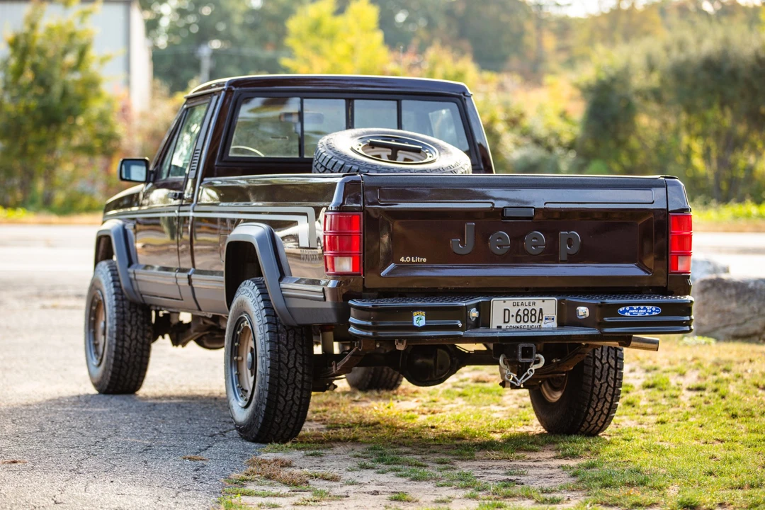 1989 Jeep Comanche - Image 7 of 31