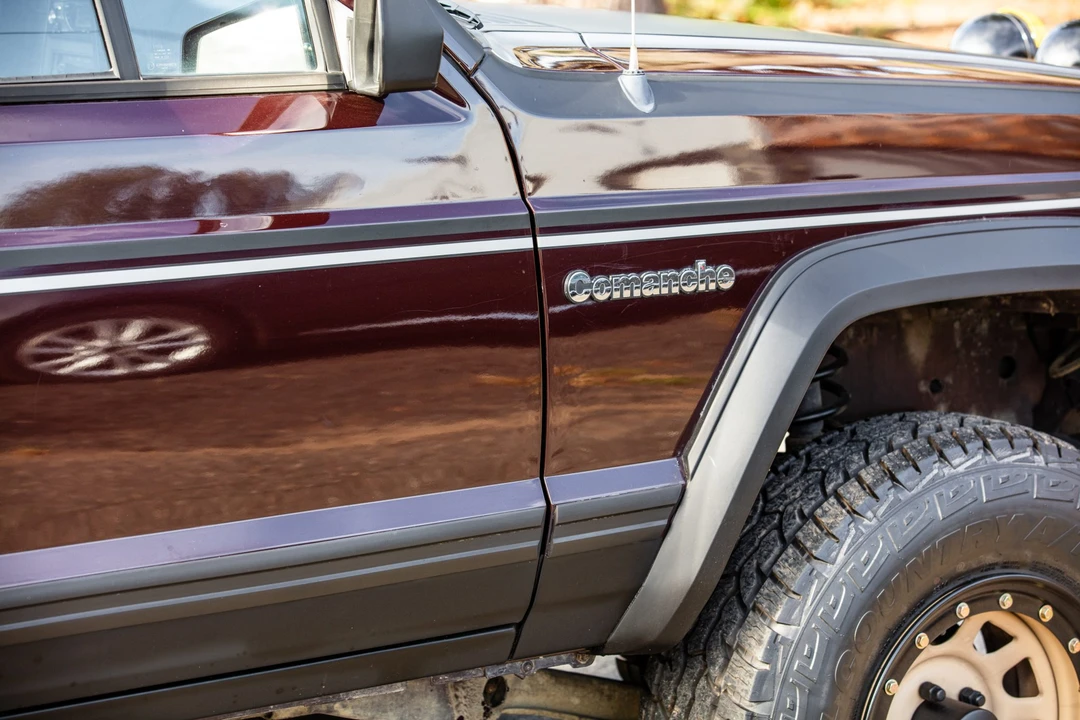 1989 Jeep Comanche - Image 16 of 31