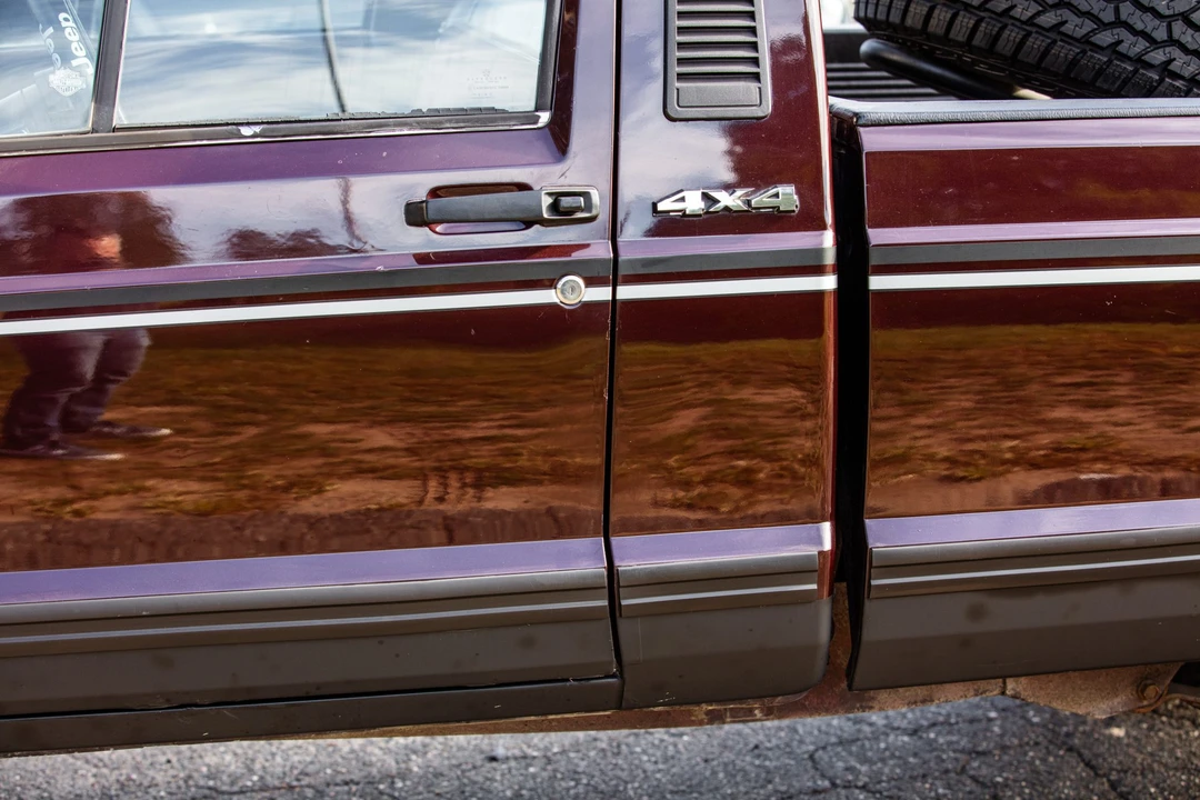 1989 Jeep Comanche - Image 27 of 31