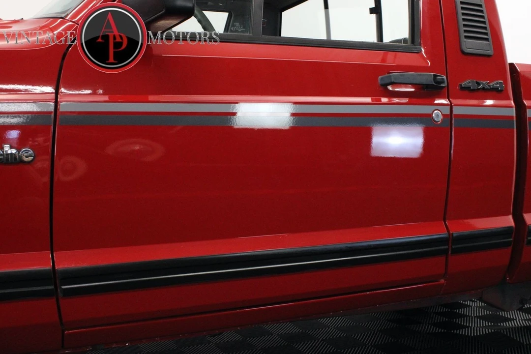 1989 Jeep Comanche - Image 9 of 12