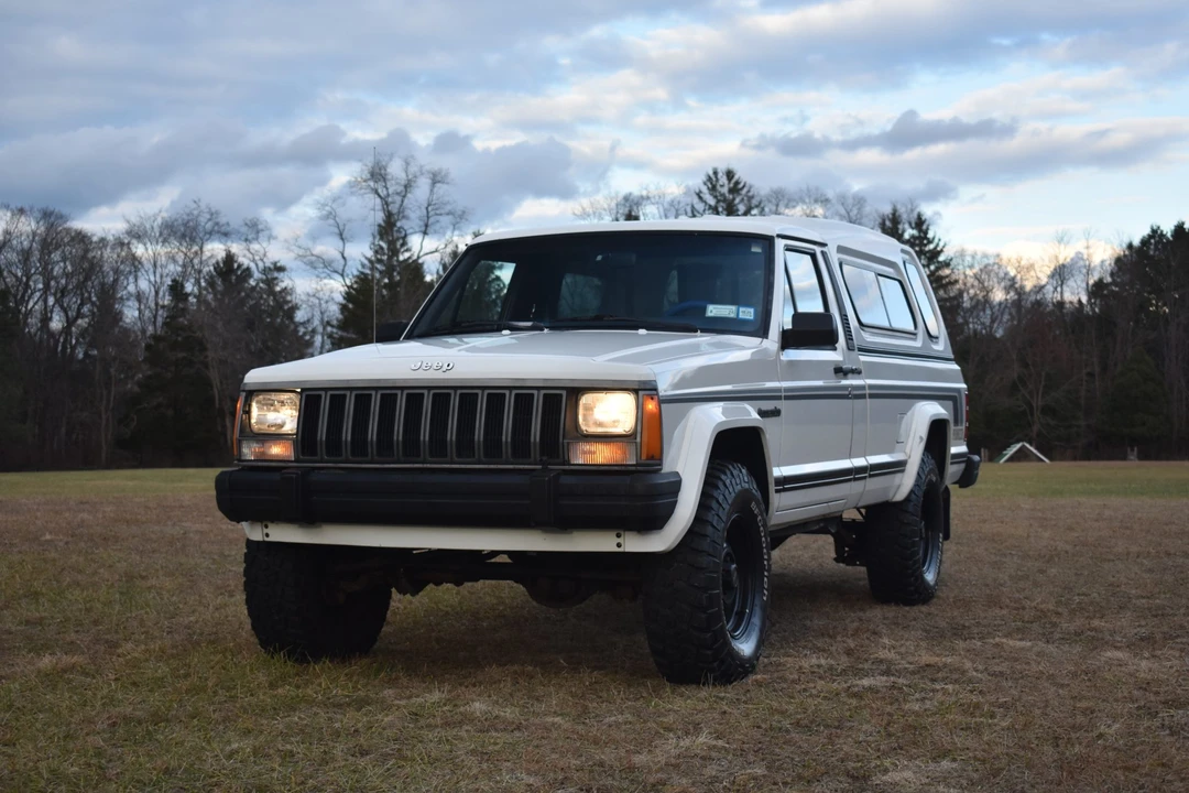 1989 Jeep Comanche - Image 12 of 31