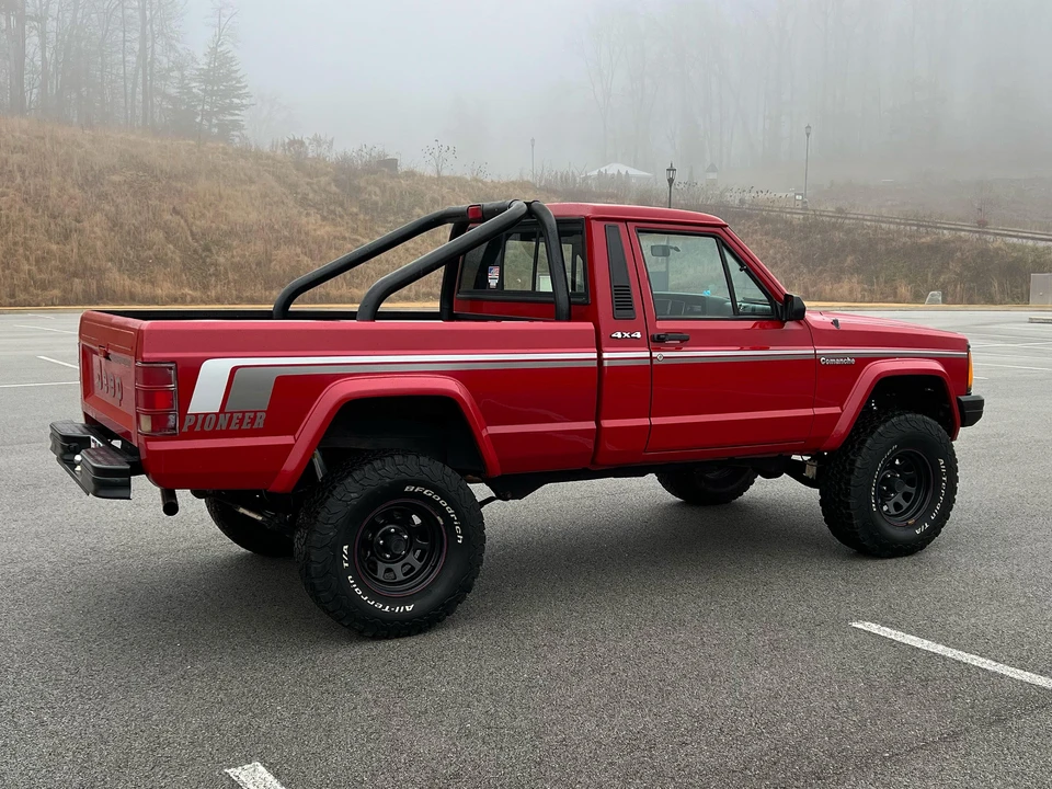 1989 Jeep Comanche - Image 18 of 31