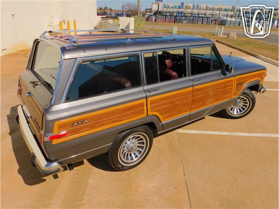 1989 Jeep SJ Grand Wagoneer - Image 26 of 31