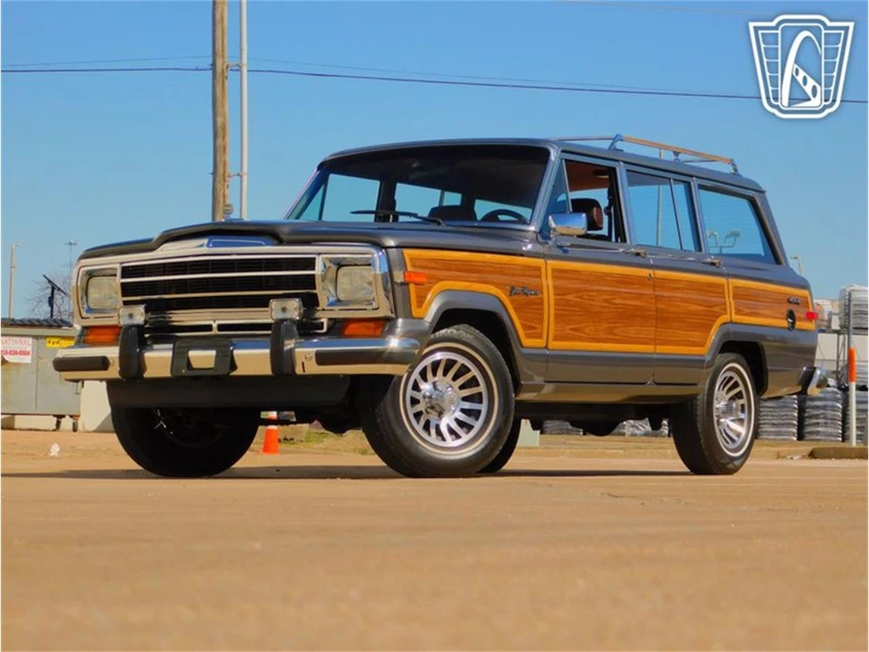 1989 Jeep SJ Grand Wagoneer - Image 6 of 31