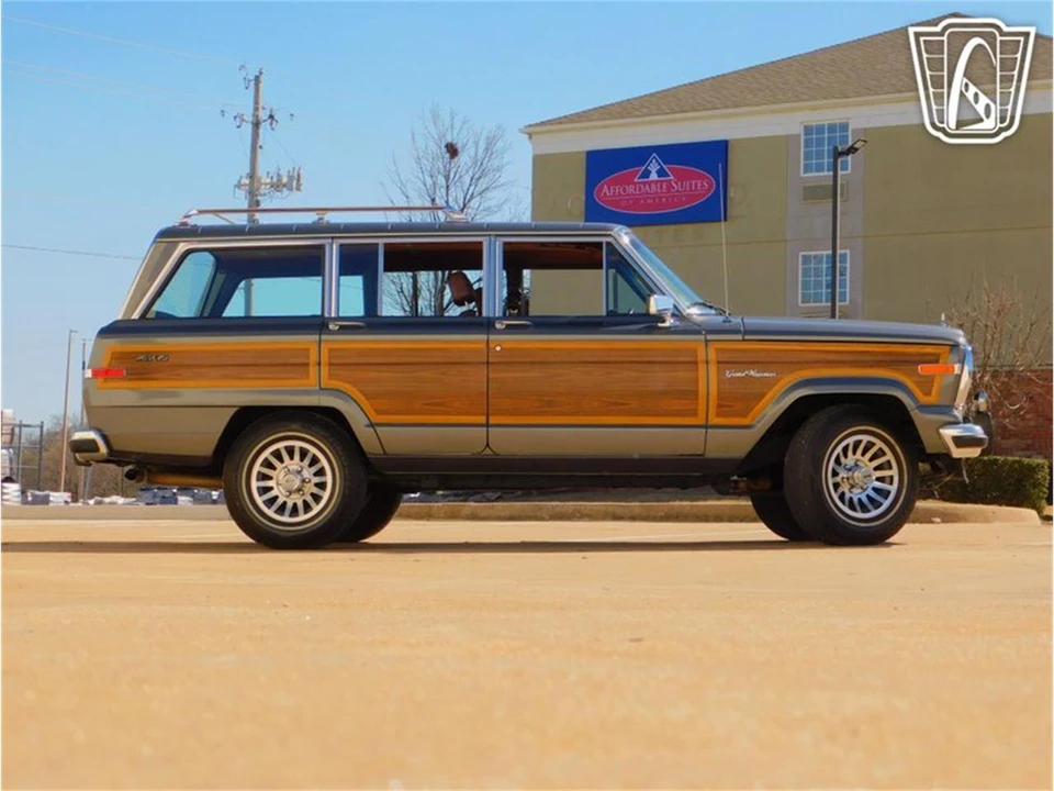 1989 Jeep SJ Grand Wagoneer - Image 29 of 31