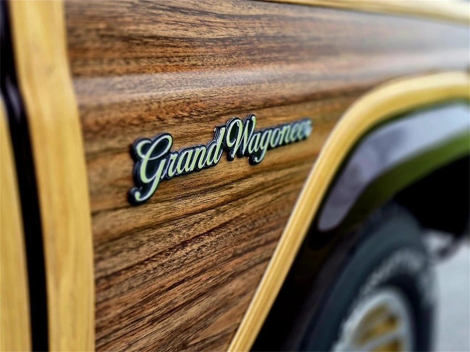 1989 Jeep SJ Grand Wagoneer - Image 17 of 31